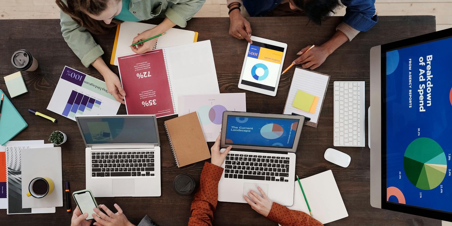 Team-strategizing-digital-marketing-campaigns